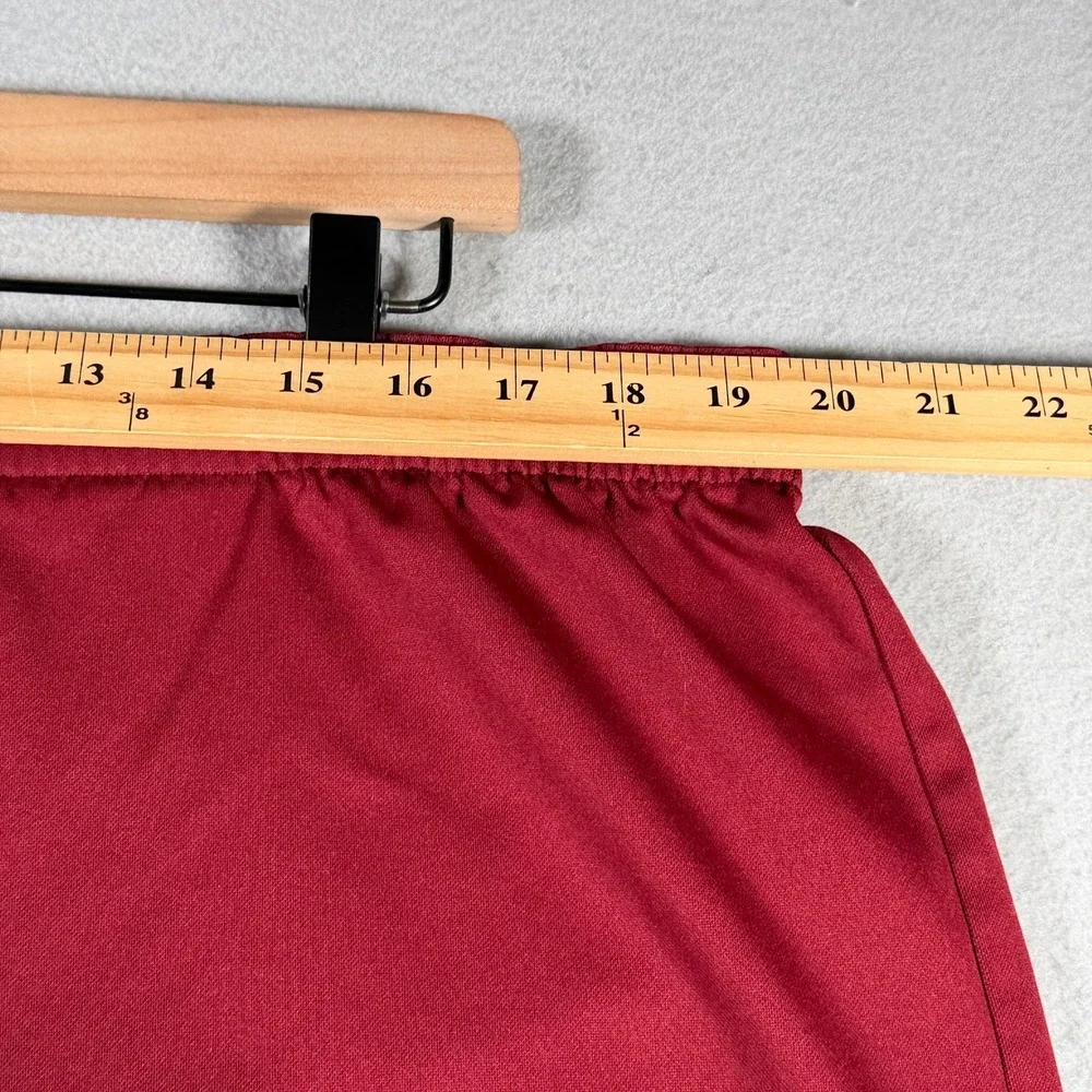 Vintage Nike Men XL Athletic Basketball Shorts Maroon White Swoosh Elastic Waist